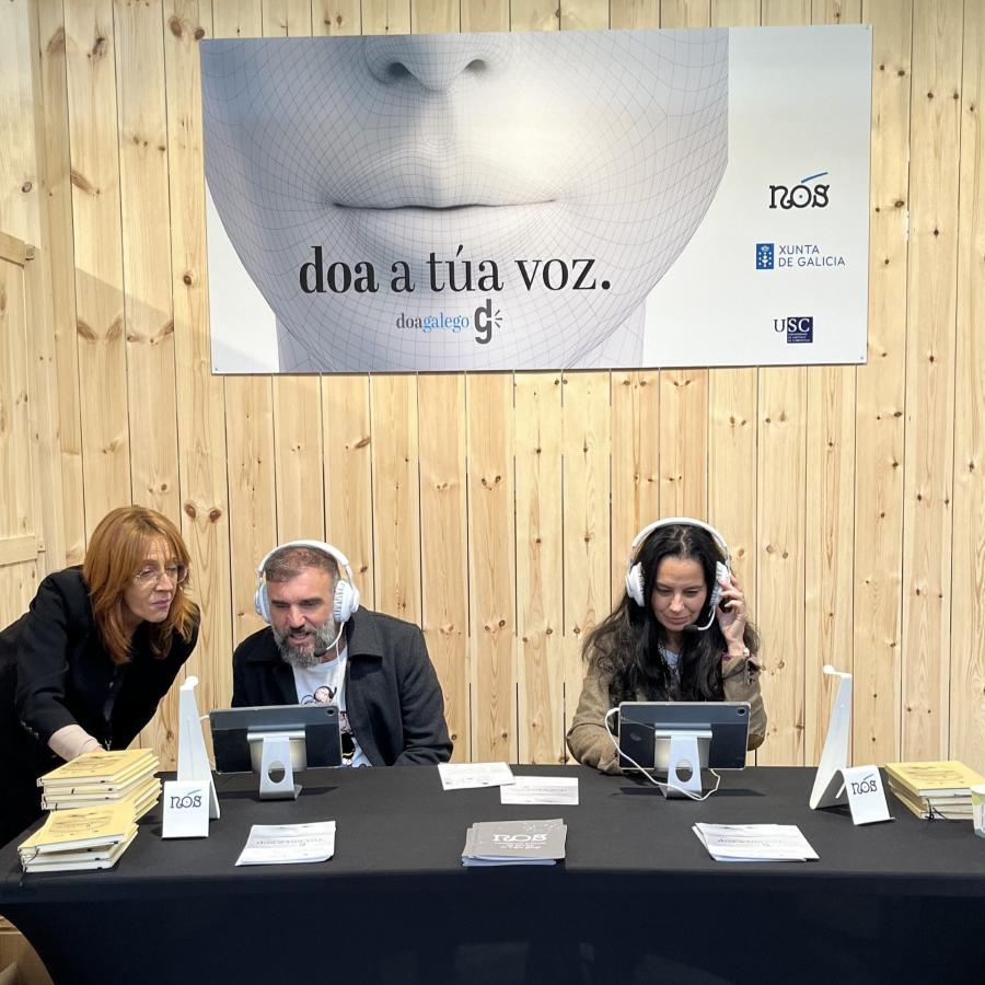 Doantes de voz durante o evento