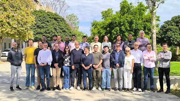 Foto de grupo do encontro do proxecto ILENIA en Alacante