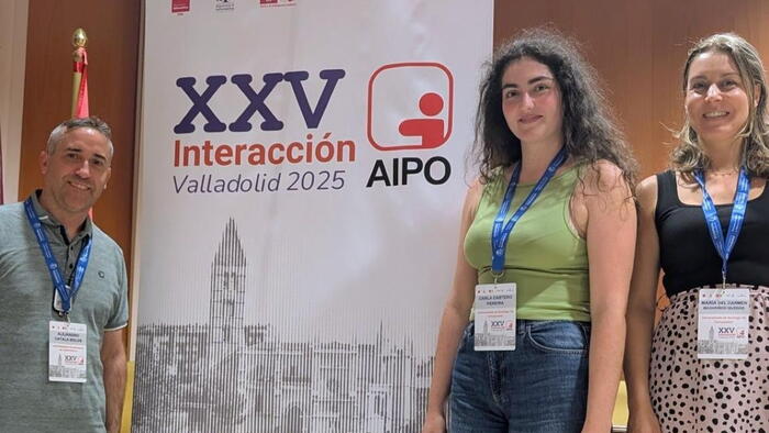 De esq a dereita: Alejandro Catalá, Carla Castedo e Carmen Magariños